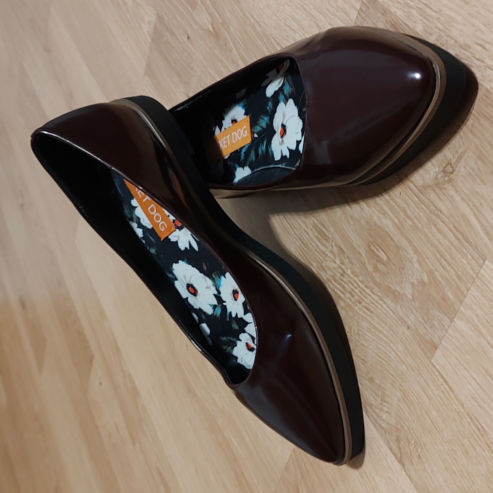 Rocket Dog Burgundy Patent-Look Pointy Toe Flats Nonslip Outsole Size 7.5 7½